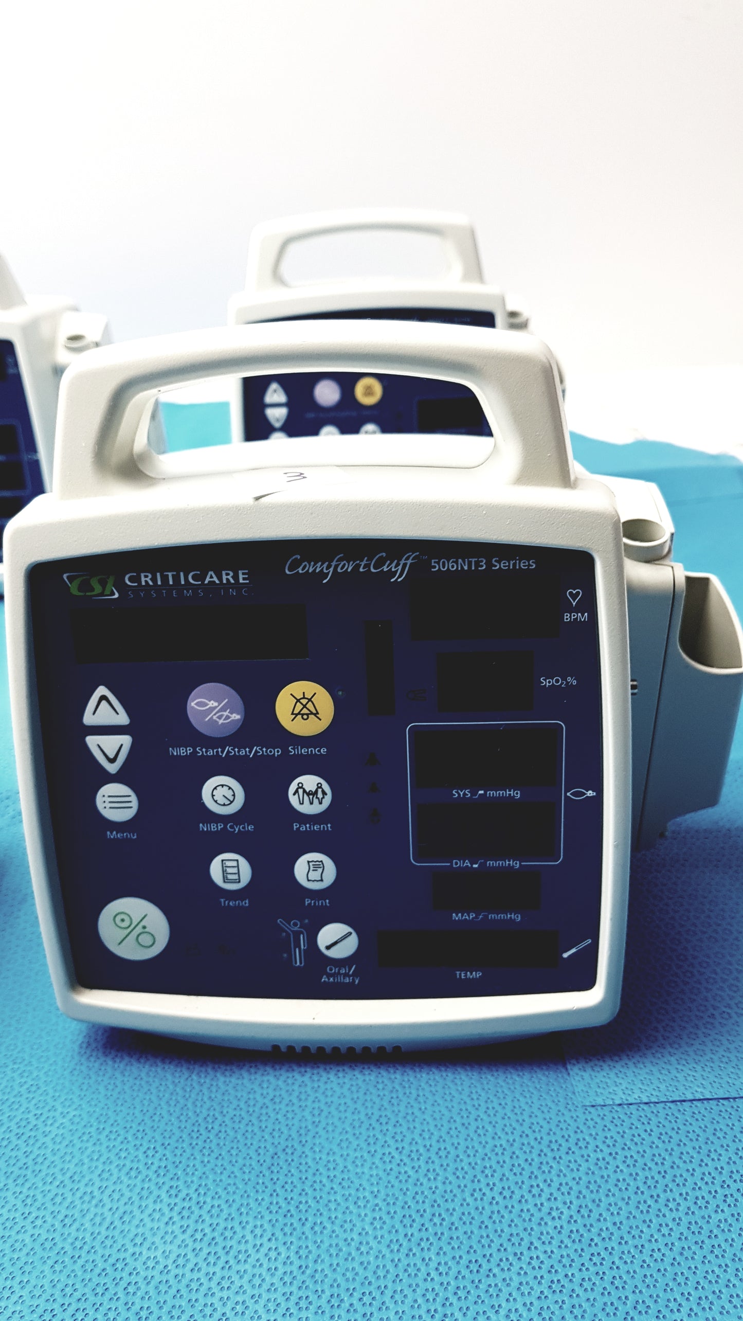 Lot of 6 CSI Criticare ComfortCuff 506NT3 Series Patient Monitors