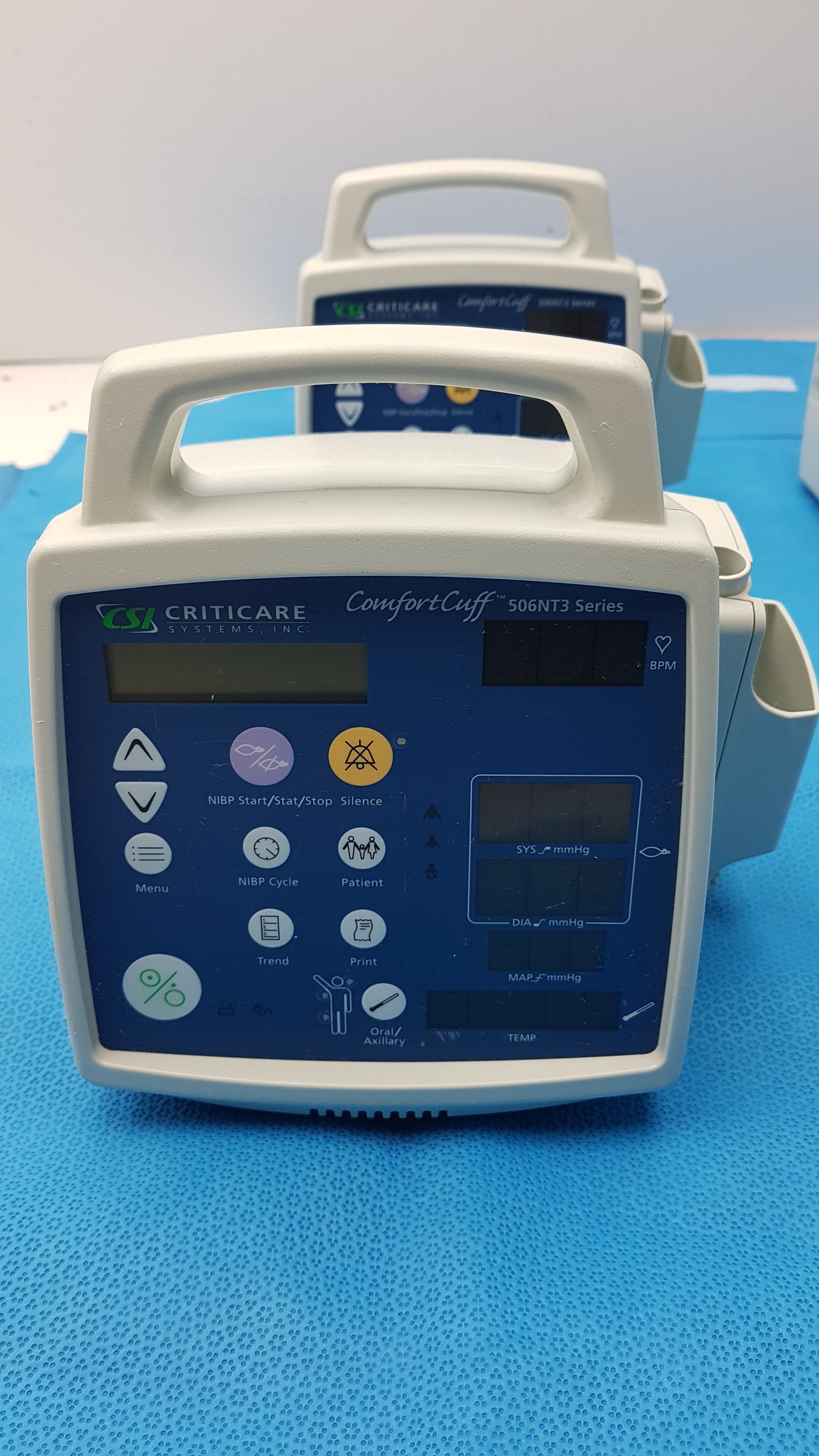 Lot of 6 CSI Criticare ComfortCuff 506NT3 Series Patient Monitors
