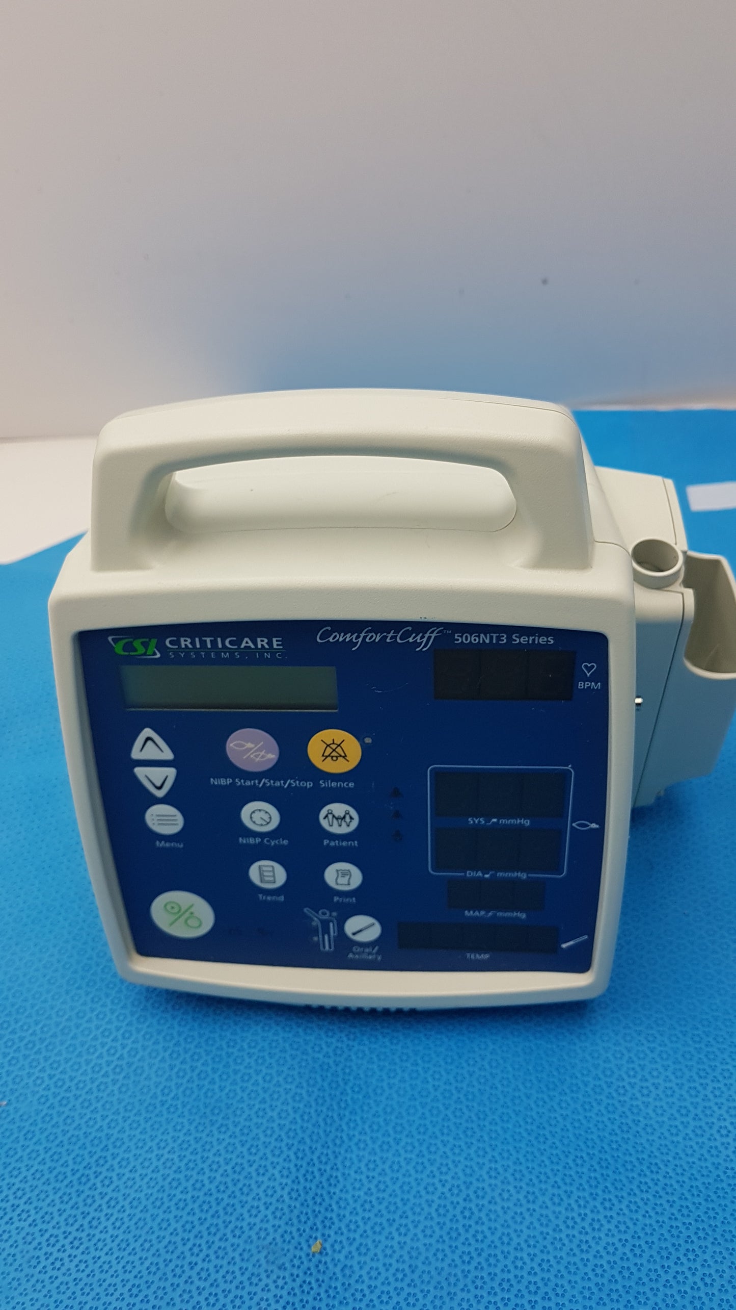 Lot of 6 CSI Criticare ComfortCuff 506NT3 Series Patient Monitors