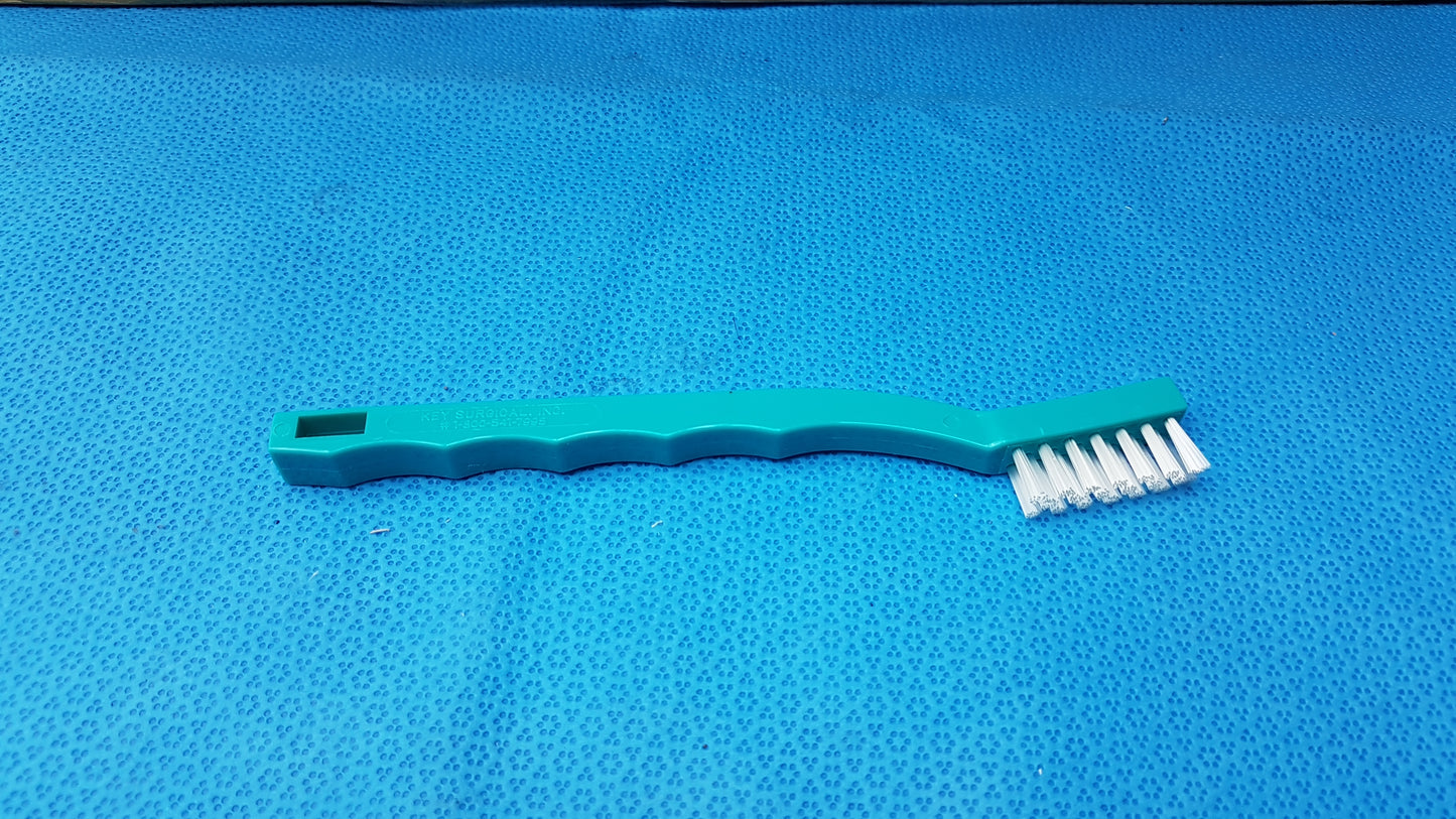 Lot of 100 Key Surgical Instrument Cleaning Brushes Toothbrush Style