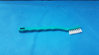 Lot of 100 Key Surgical Instrument Cleaning Brushes Toothbrush Style