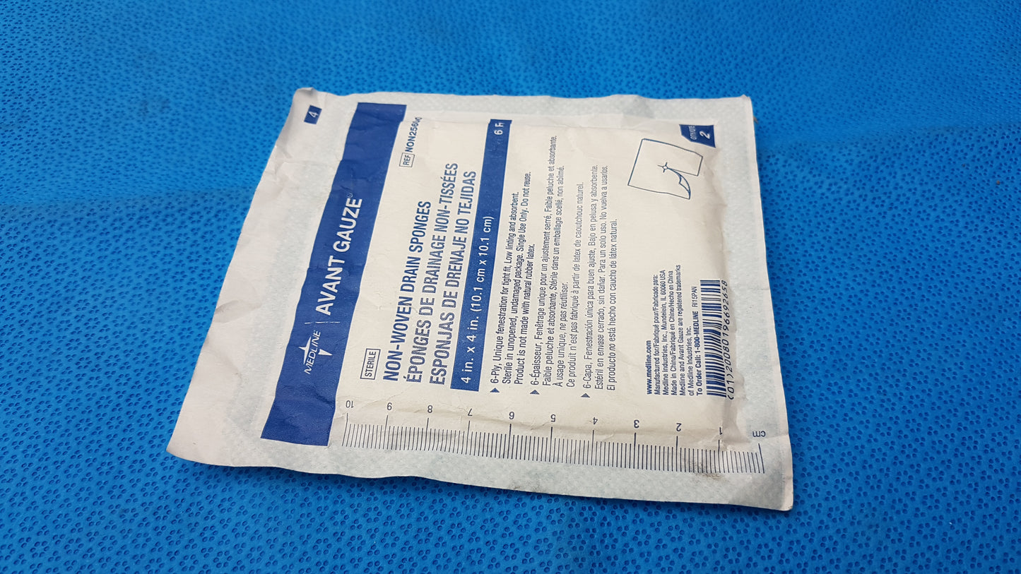 Lot of 2 Medline Avant Gauze Sterile Non-Woven Drain Sponges 4"x4" 6-Ply Ref NON256000