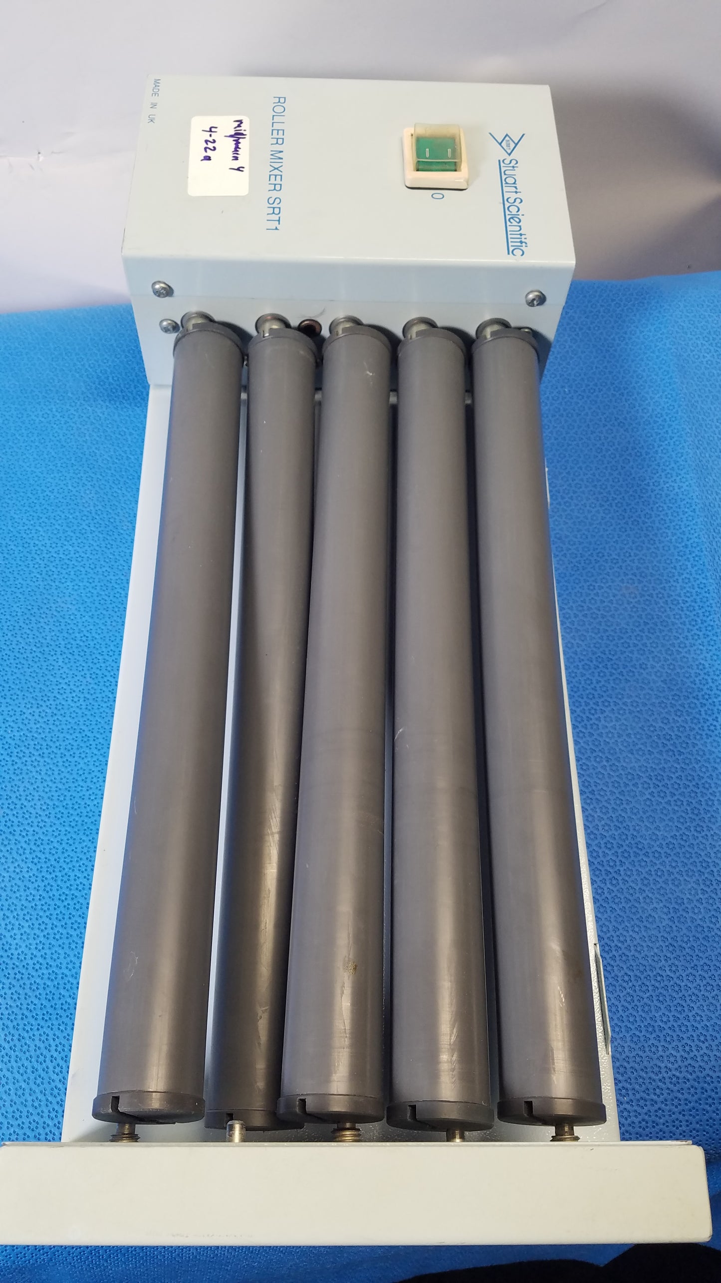 Stuart Scientific SRT1 Lab Tube Roller Mixer 5-Roller S/N R000100219