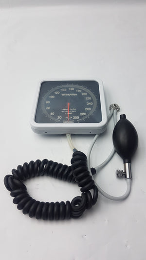 Welch Allyn Aneroid Blood Pressure Sphygmomanometer S/N 150113170645