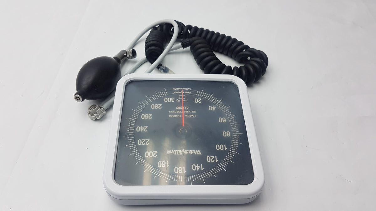 Welch Allyn Aneroid Blood Pressure Sphygmomanometer S/N 150113170645