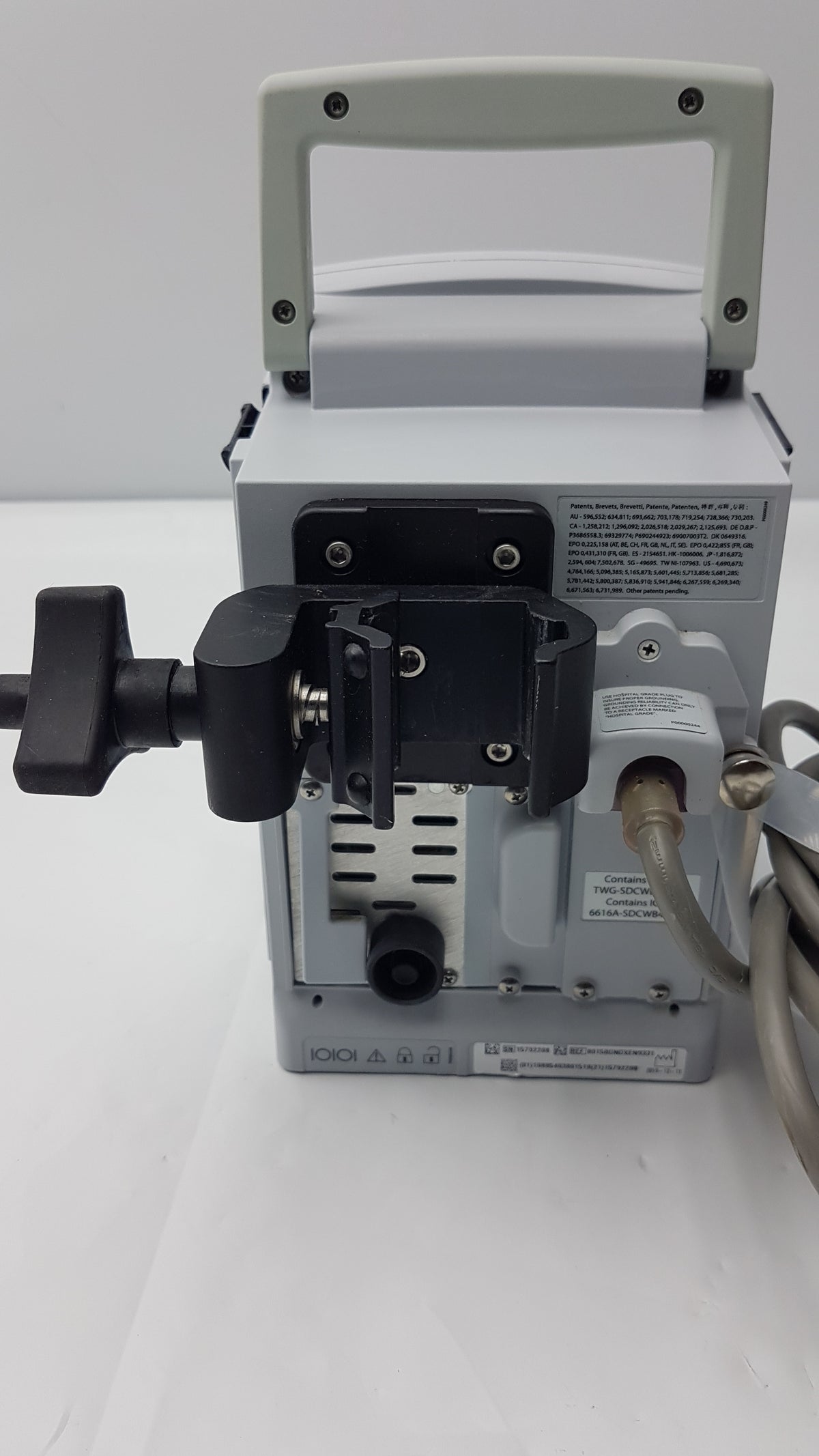 BD Alaris 8015 PCU CareFusion IV Infusion Pump