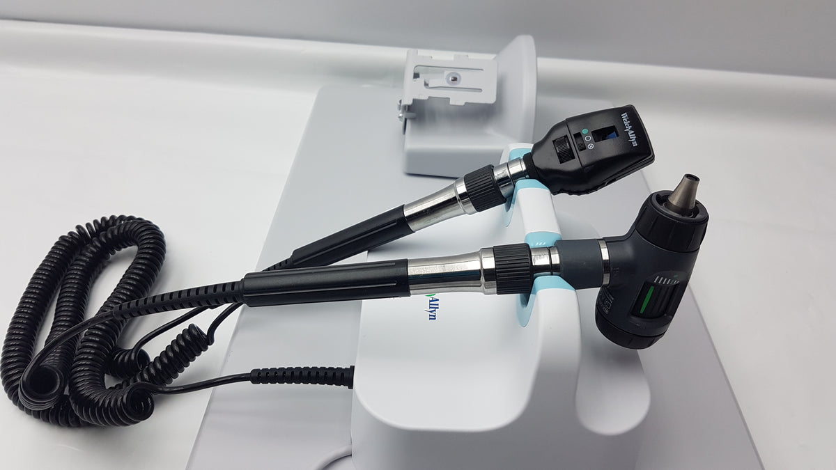 Welch Allyn Wall Transformer Otoscope Ophthalmoscope Diagnostic Set With Base