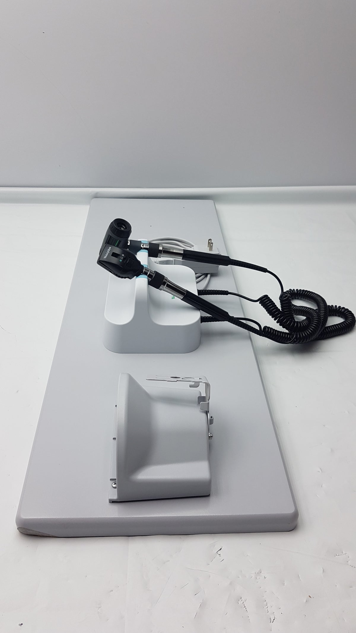 Welch Allyn Wall Transformer Otoscope Ophthalmoscope Diagnostic Set With Base