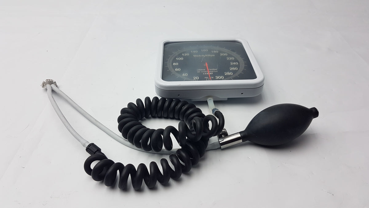 Welch Allyn Aneroid Blood Pressure Sphygmomanometer S/N 141216012765