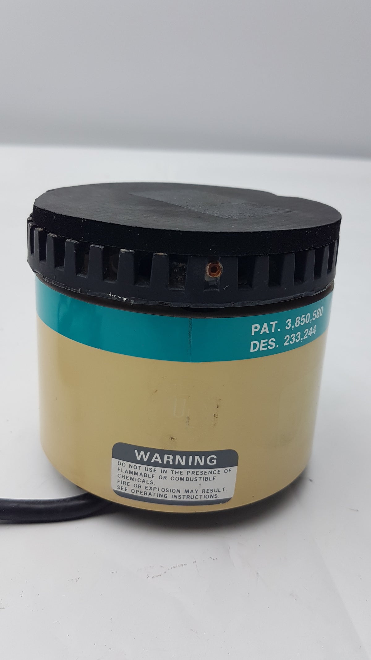 Barnstead Thermolyne M16715 Maxi-Mix 1 Laboratory Tabletop Mixer Shaker Type 16700