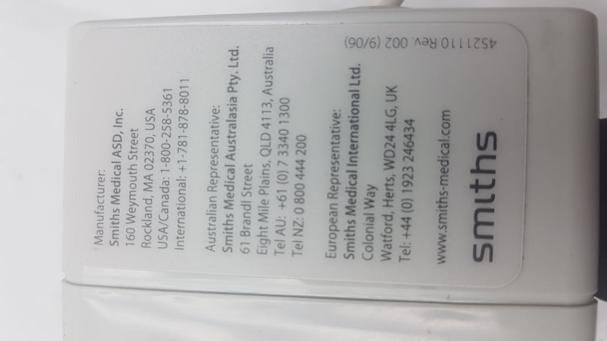 Smiths Medical HLTA-40 Level 1 Temp Check Calibration Thermometer With Case