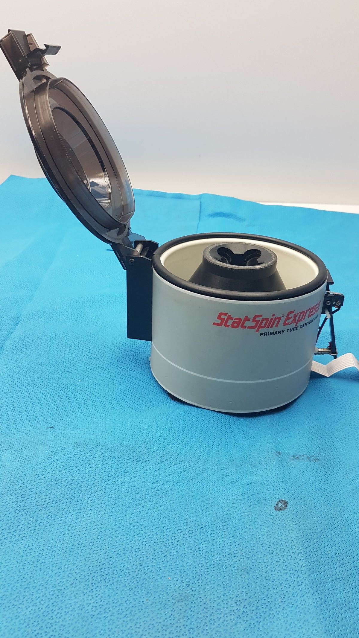 StatSpin Express - SSX4 Primary Tube Centrifuge Model - M500-22