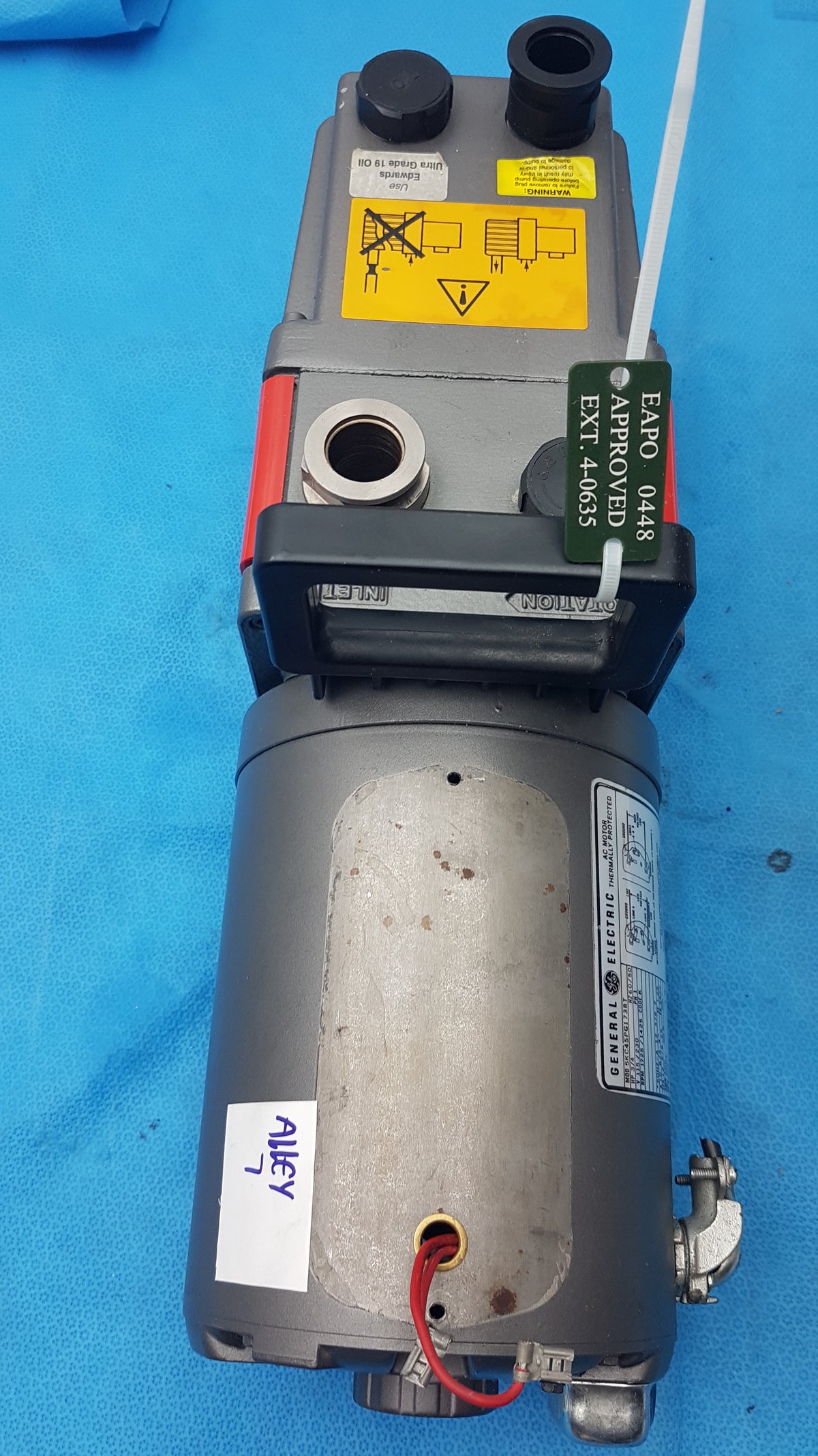 Edwards E2M-12 Dual Stage Rotary Vane Vacuum Pump With General Electric 3/4 HP Ac Motor M0D 5KC45PG1738T