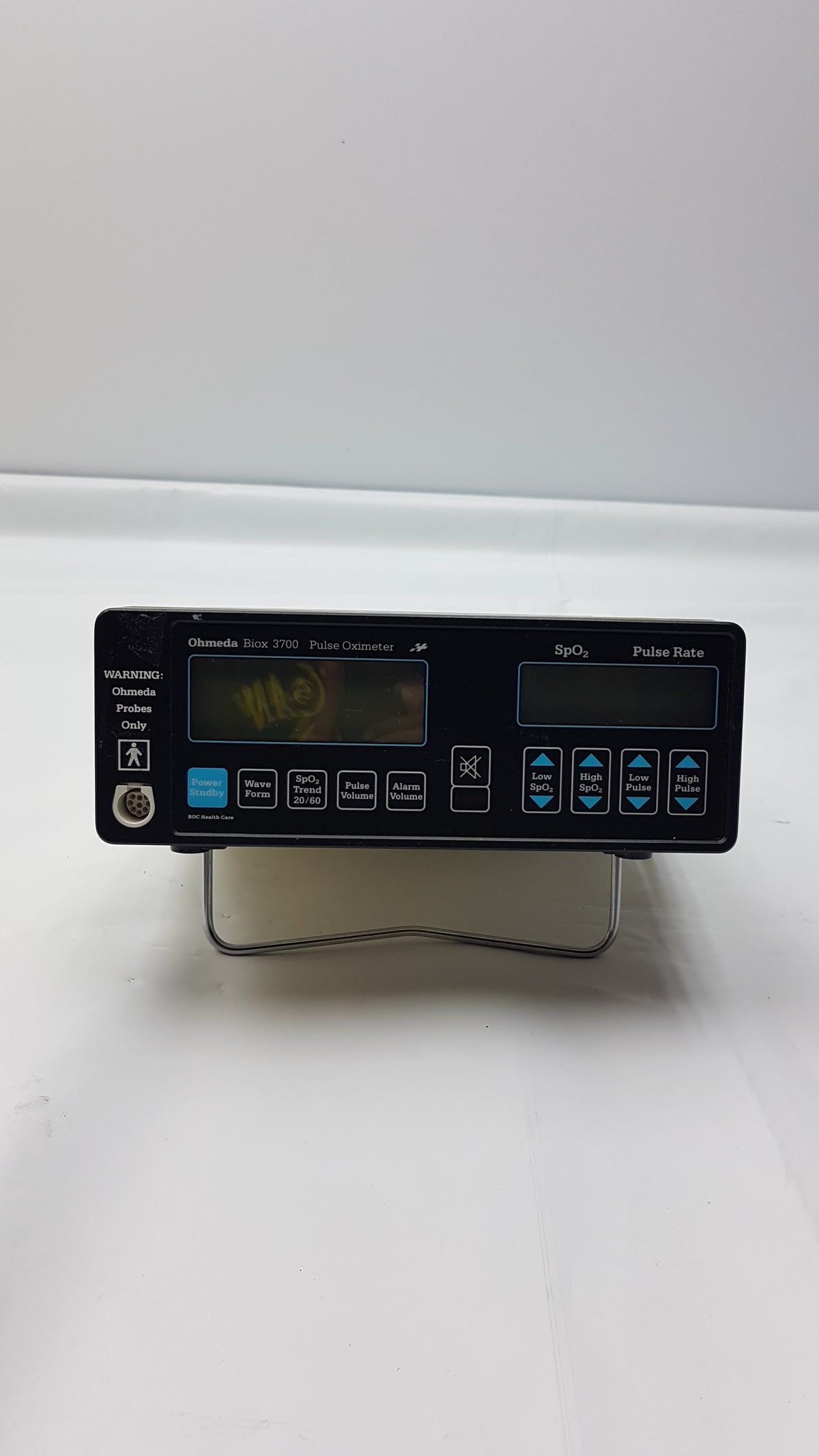 BOC Health Care Ohmeda Biox 3700 Pulse Oximeter Patient Monitor S/N FMAX00690