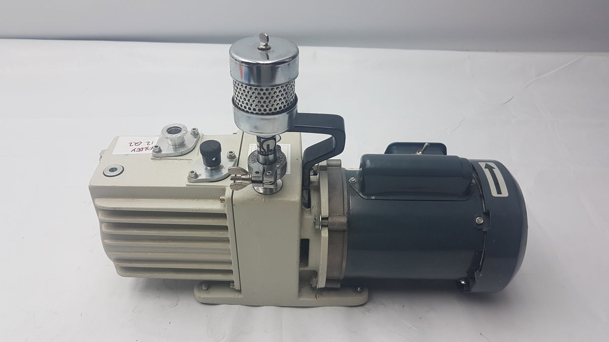 Leybold Trivac D4A Rotary Vane Vacuum Pump With GE 5KC36PN435GX Electric Motor