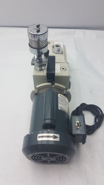 Leybold Trivac D4A Rotary Vane Vacuum Pump With GE 5KC36PN435GX Electric Motor