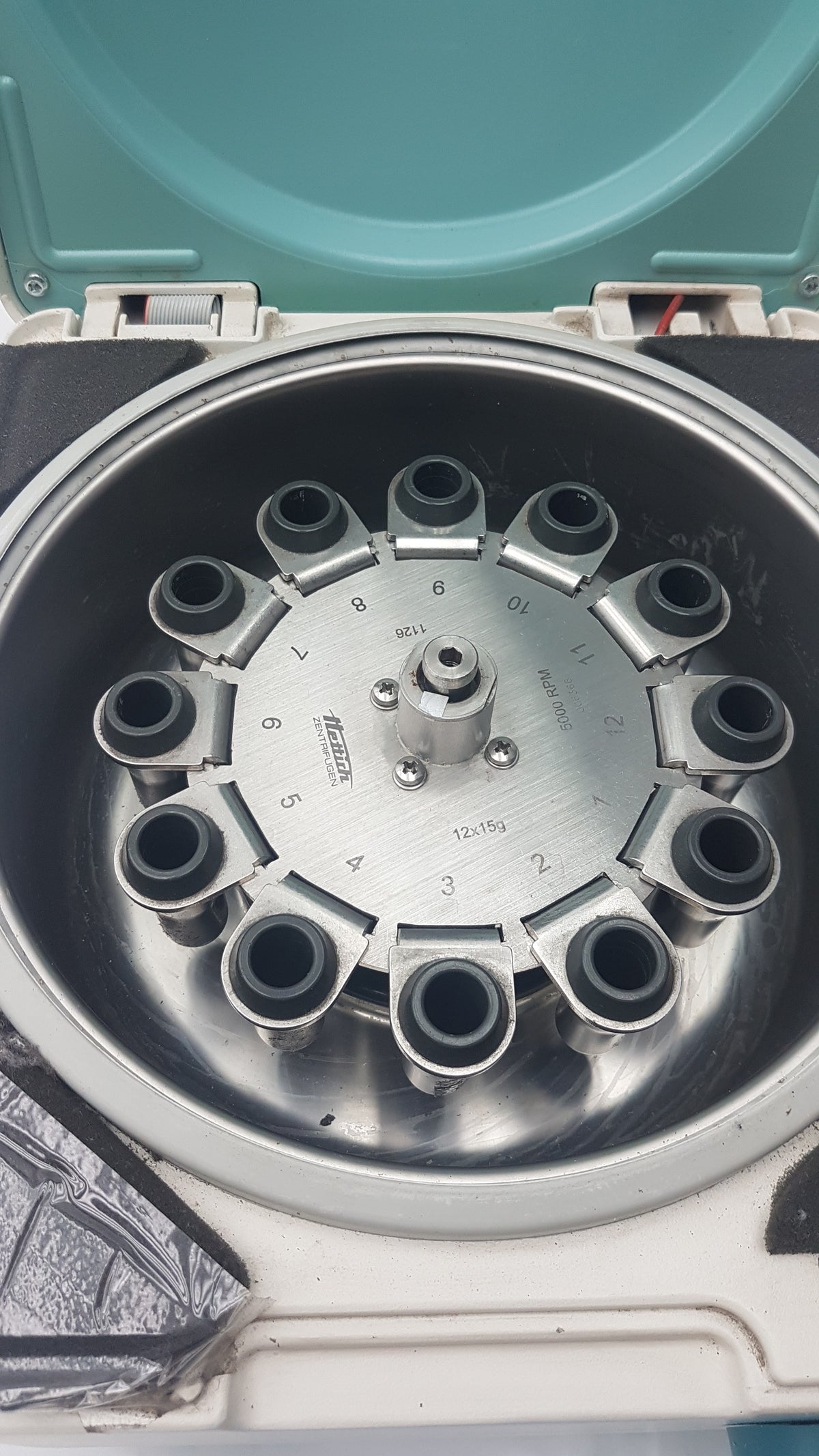 Hettich Zentrifugen EBA 21 Benchtop Laboratory Centrifuge Type 1004-01