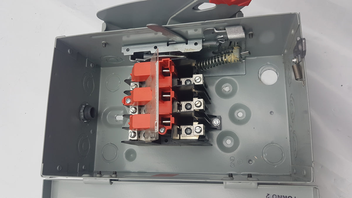 Siemens HNF361 Non Fusible Heavy Duty Safety Switch 3-Pole 30A 600V