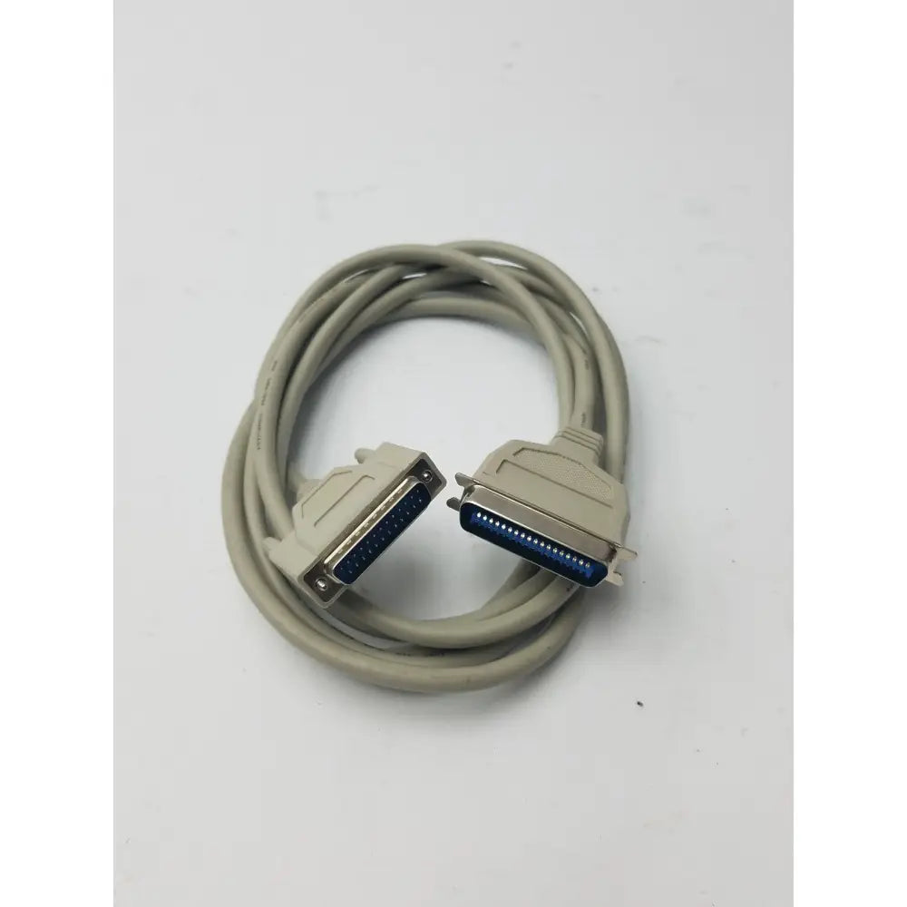 Beige 36-pin male to 25-pin male parallel printer cable with metallic connectors and blue internal contacts