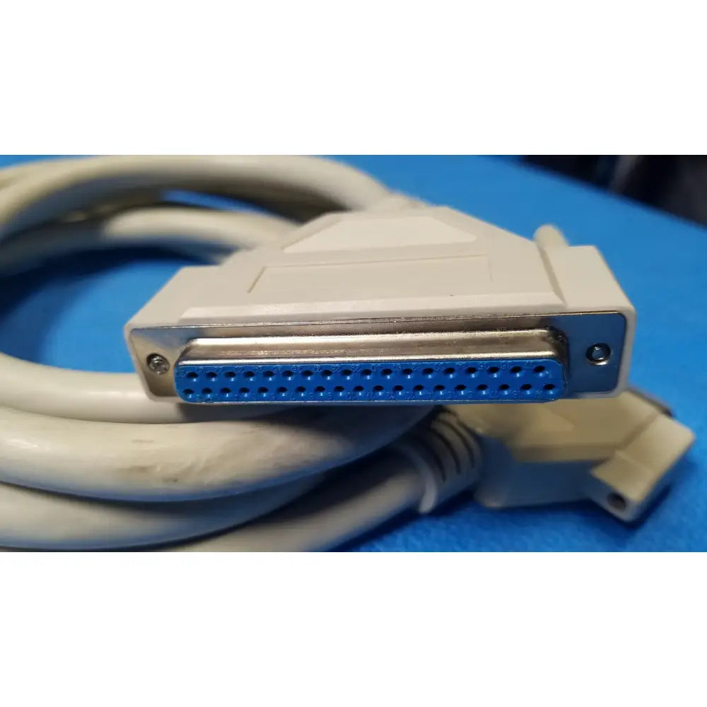 White plastic 37 pin male female scsi connector with blue metallic pin array and silver metal housing lot of 4