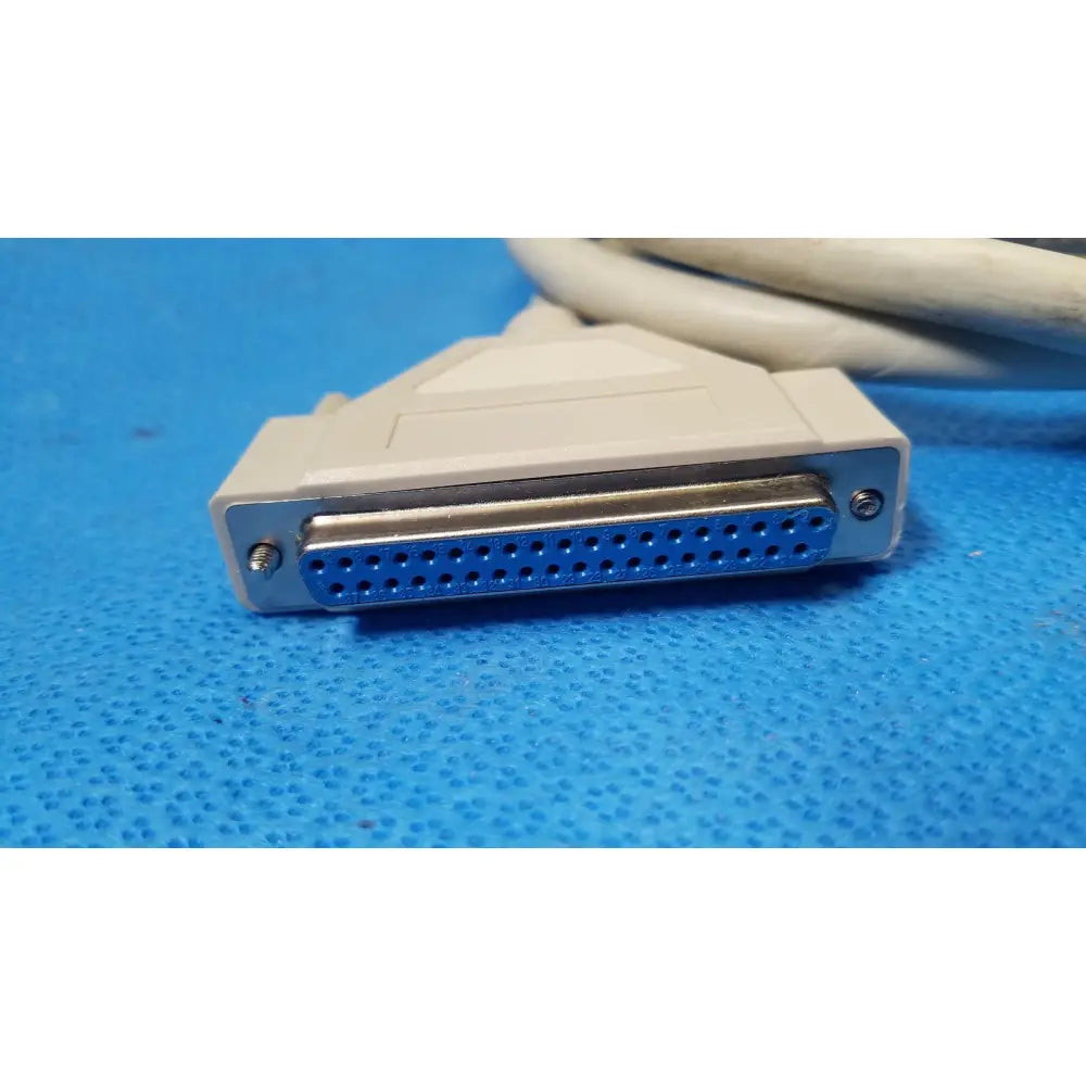 Beige and blue 37 pin male female connector scsi cable with metallic contacts for serial connection lot of 4
