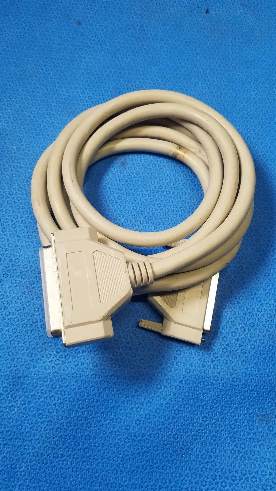 Reuse Medical 37 Pin Male Female Connector SCSI Cable - Lot of 4 Medical Cables & Cords, second-hand product photo 1