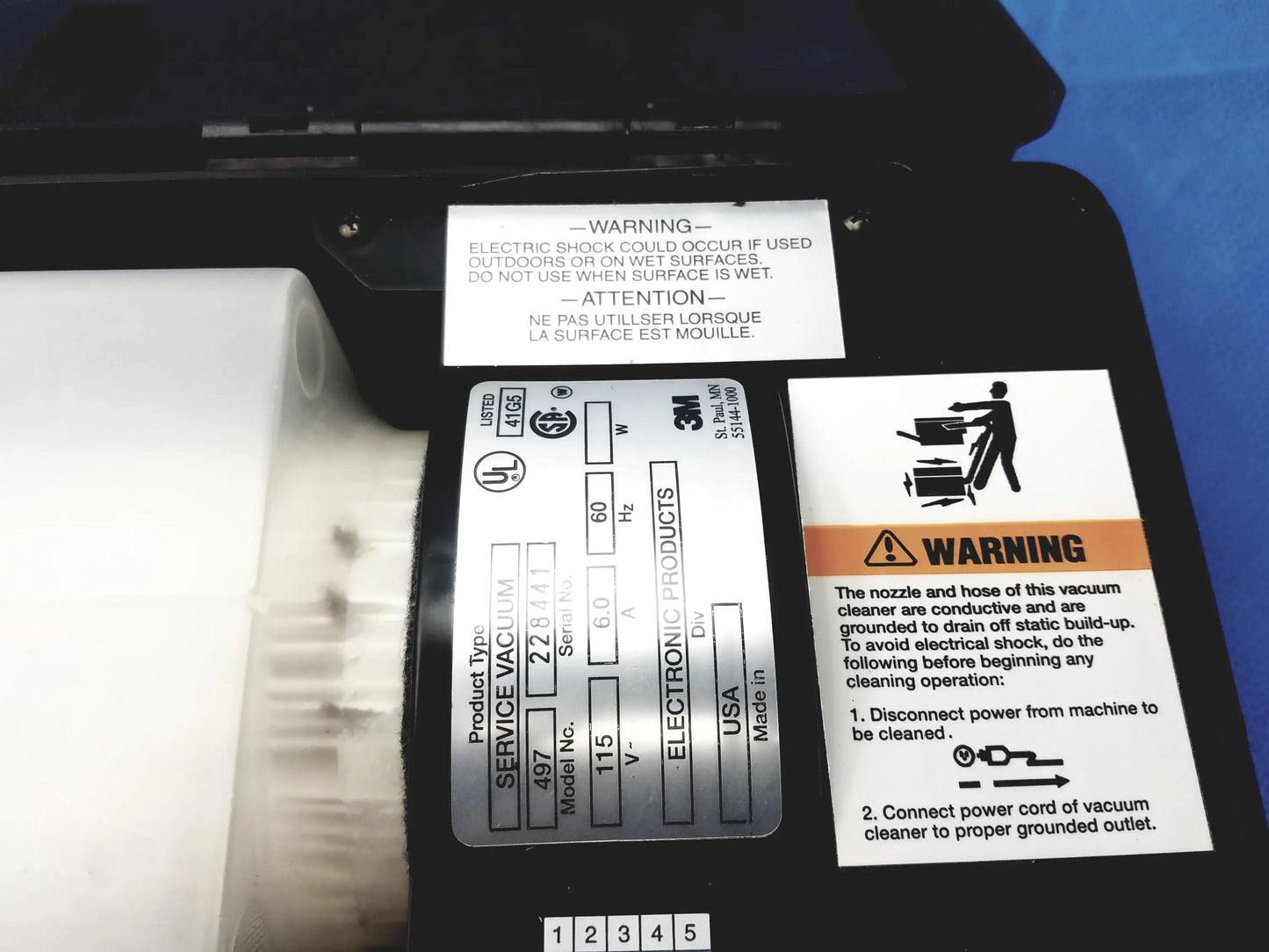 3M Electronics 497 Service Vacuum Service Vacuum, second-hand product photo 3