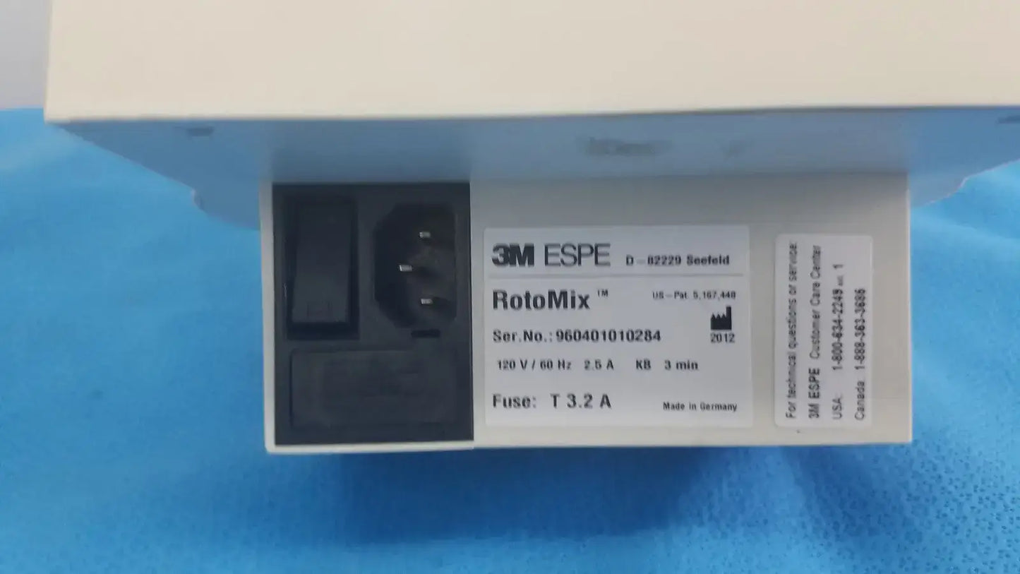 3M ESPE ROTOMIX Capsule Mixing unit 120V / 60 Hz D-82229 Ser. No 960401010284 Capsule Mixing Unit, second-hand product photo 10