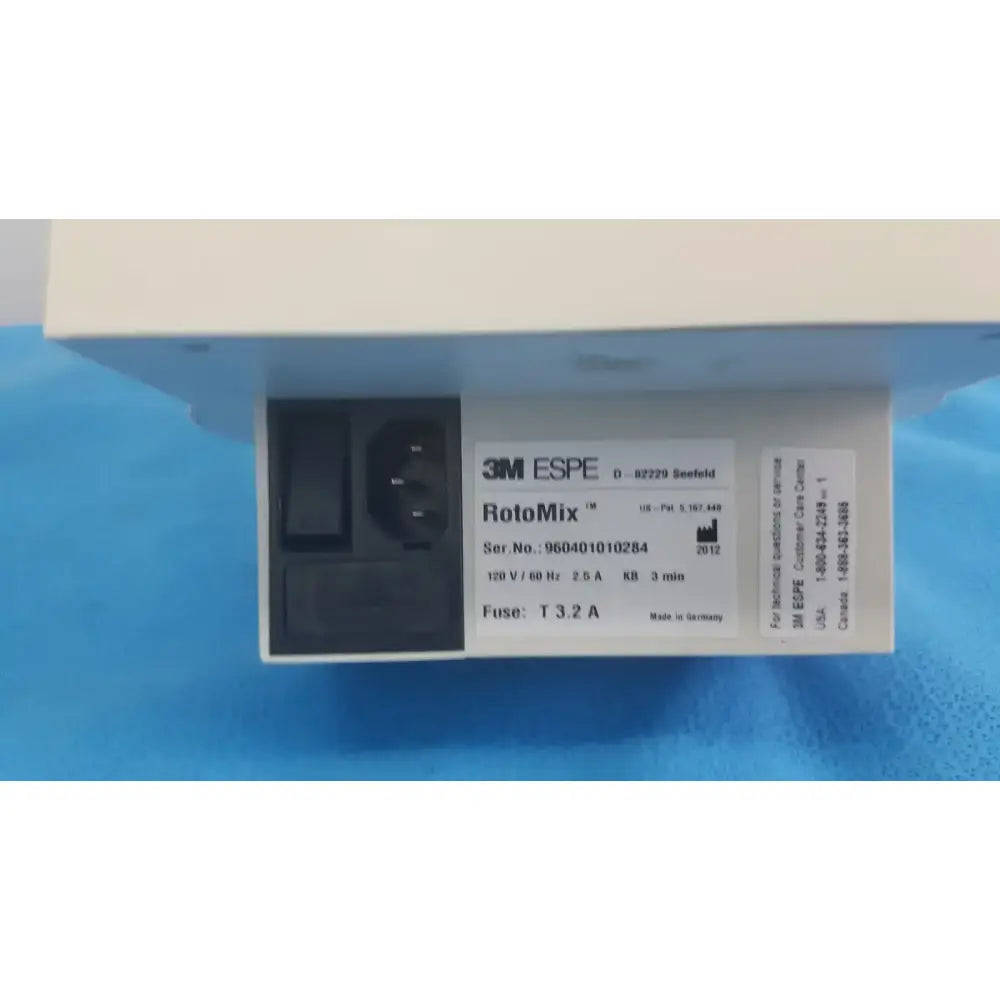 3M ESPE ROTOMIX Capsule Mixing unit 120V / 60 Hz D-82229 Ser. No 960401010284 Capsule Mixing Unit, second-hand product photo 10