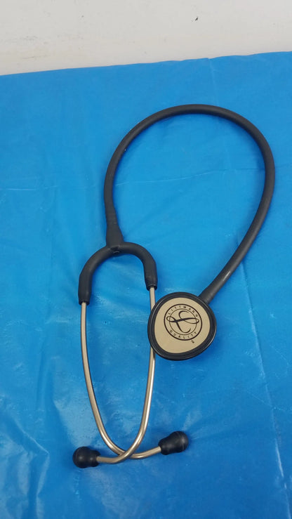 3M Littmann Lightweight Stethoscope Lightweight Stethoscope, second-hand product photo 1