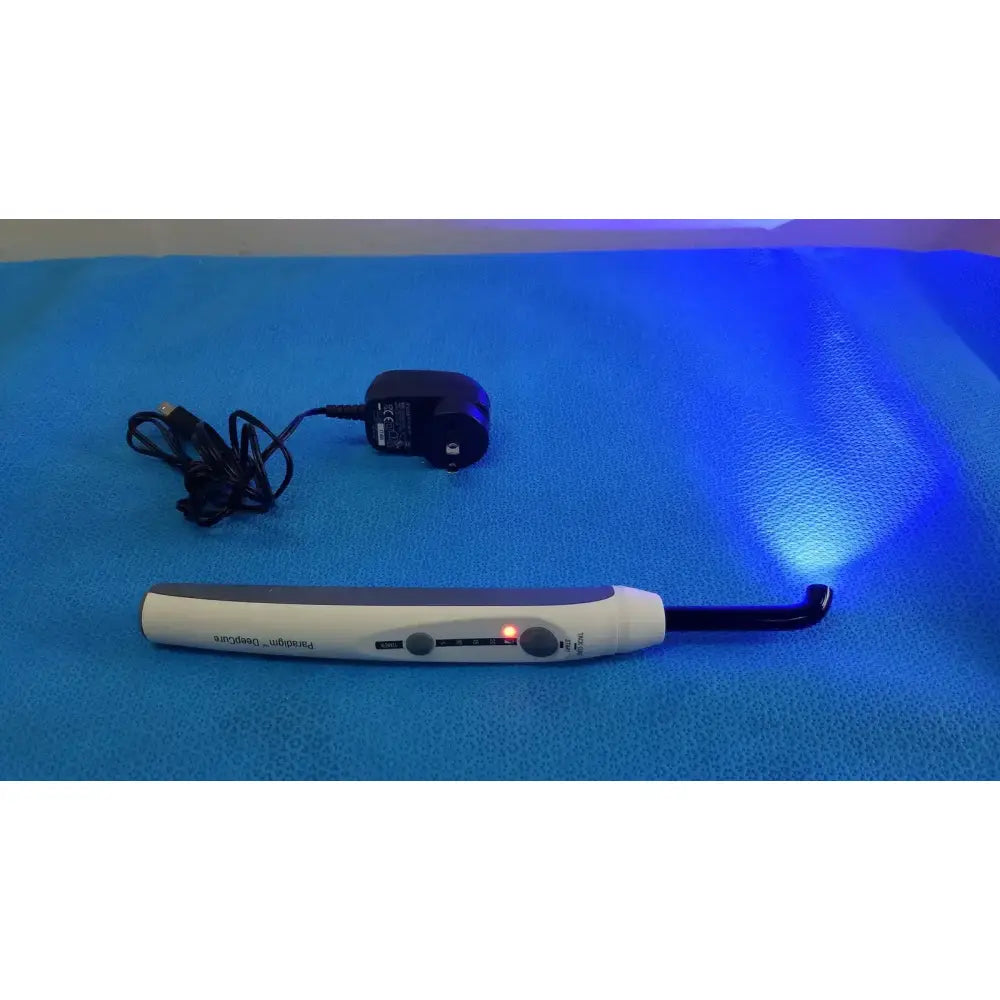 3M Paradigm DeepCure LED Dental Curing Light System with Charger Dental Curing Light System, second-hand product photo 1