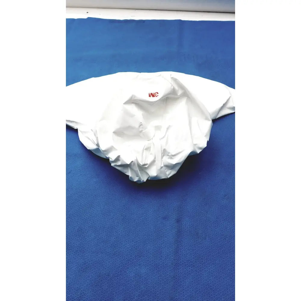 White crinkled high durability hood s-533s with integrated head suspension and small red logo on chest front side