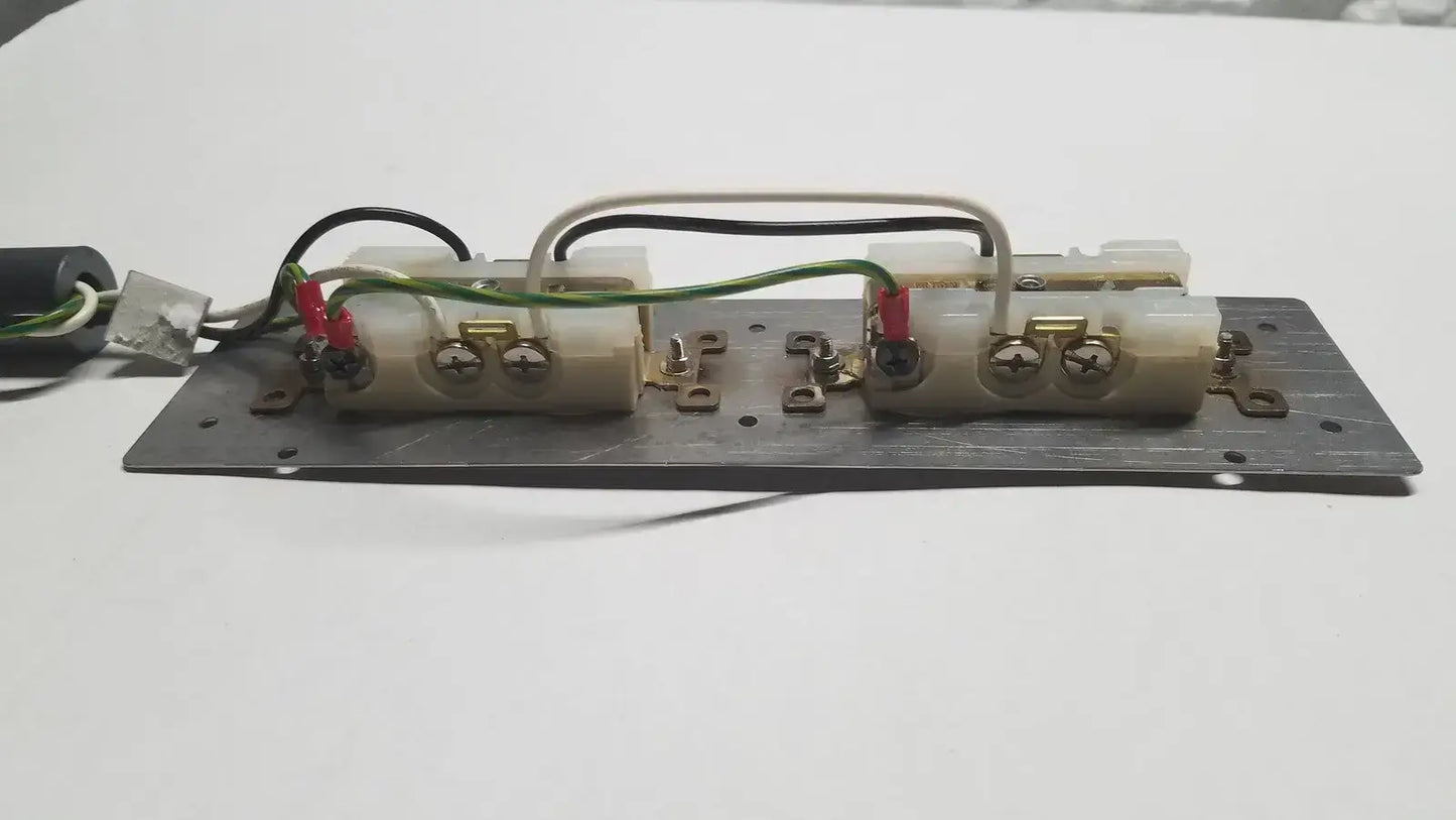 Generic 4 Female Electric Board Strip, Line Output 400VA Max Power Strip, second-hand product photo 5