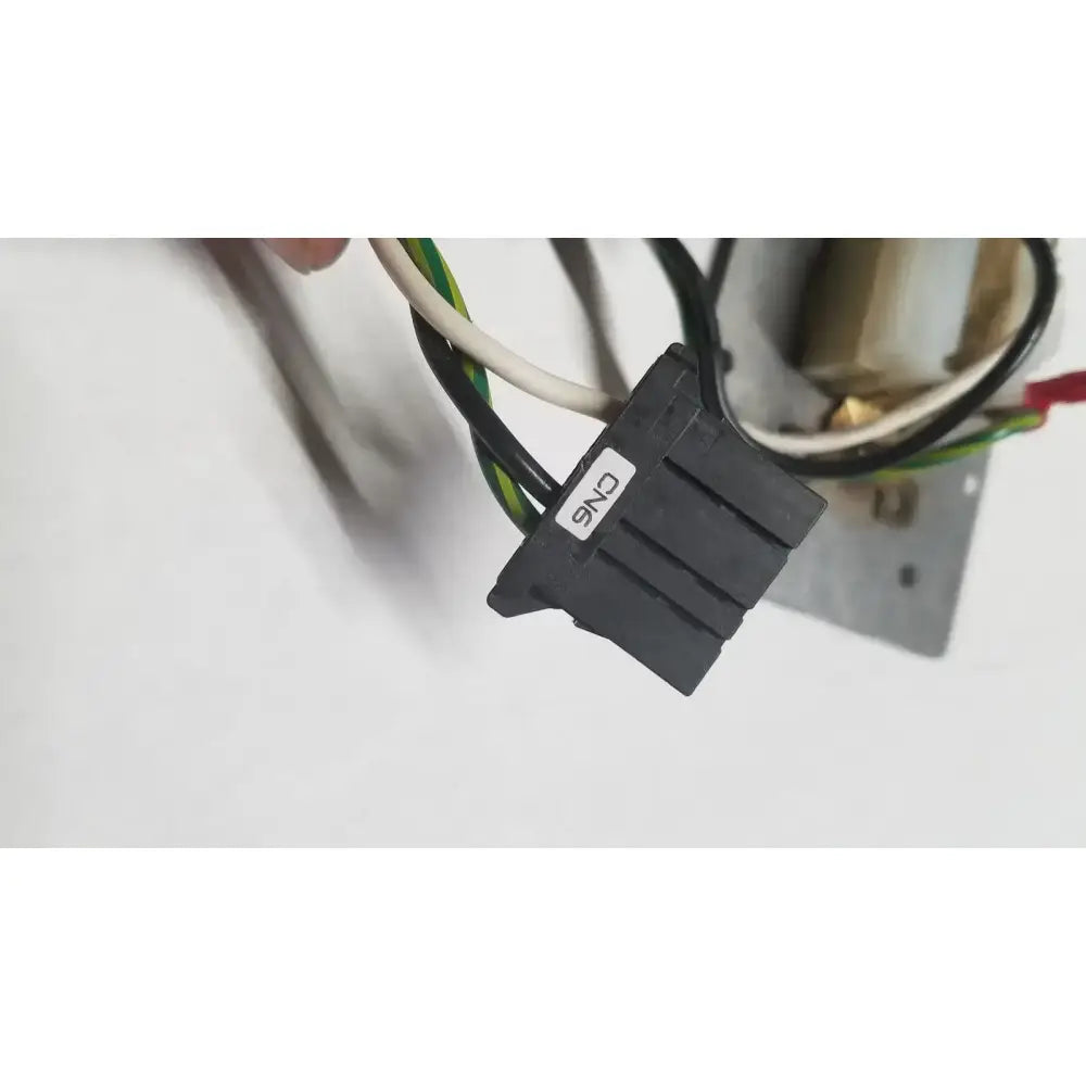 Generic 4 Female Electric Board Strip, Line Output 400VA Max Power Strip, second-hand product photo 12