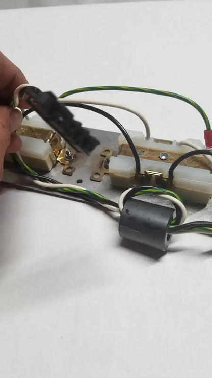 Generic 4 Female Electric Board Strip, Line Output 400VA Max Power Strip, second-hand product photo 9