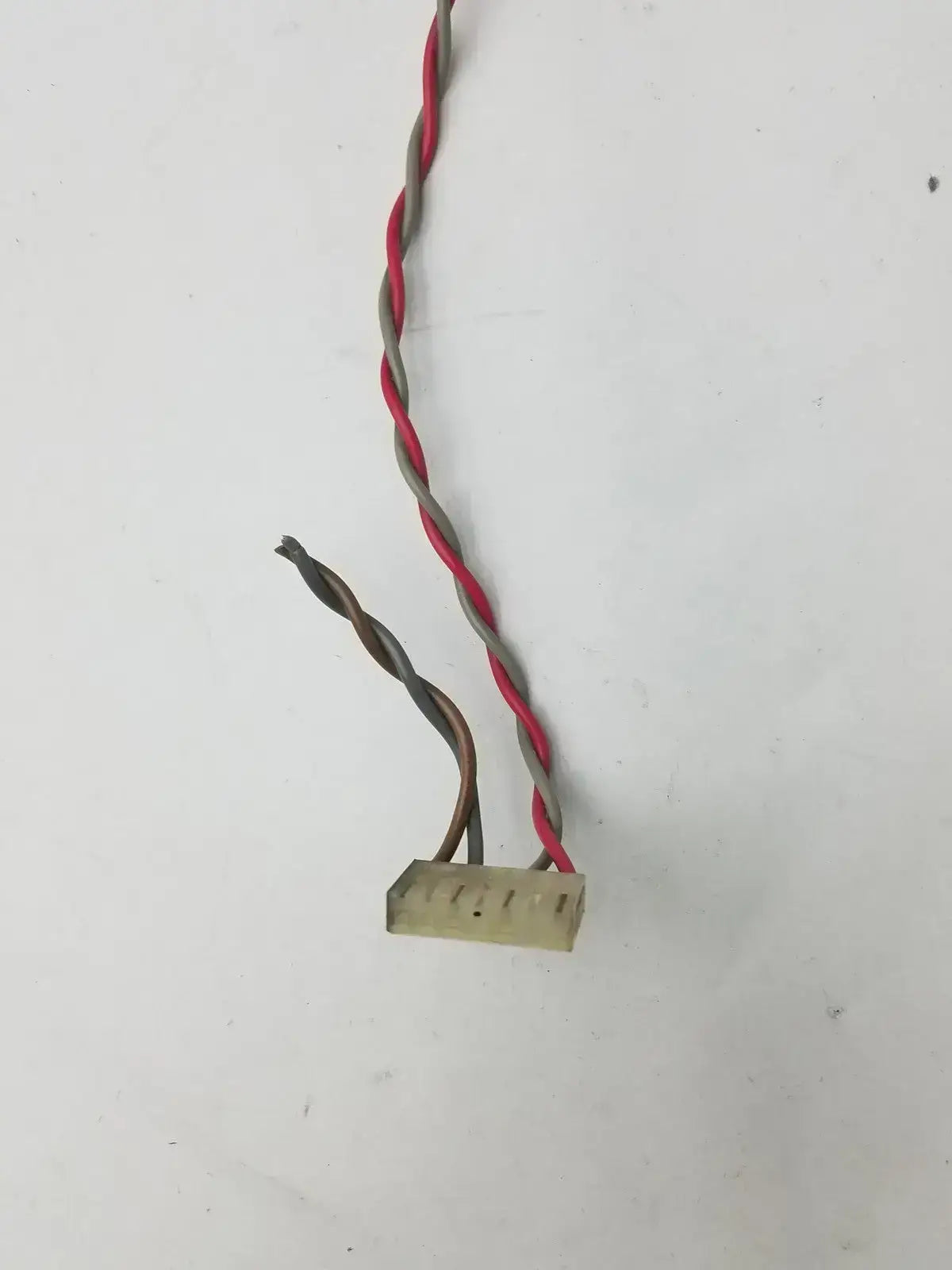 Generic 4 Wire Connector to 2 Wire Cable Adapter Cable, second-hand product photo 3