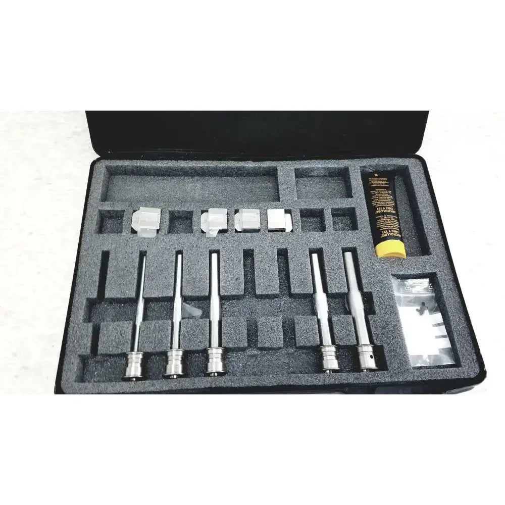 Generic 4X and 4X Accessories with Kluber Lubrication Microlube GBU Y 131 Maintenance & Lubrication Kit, second-hand product photo 1