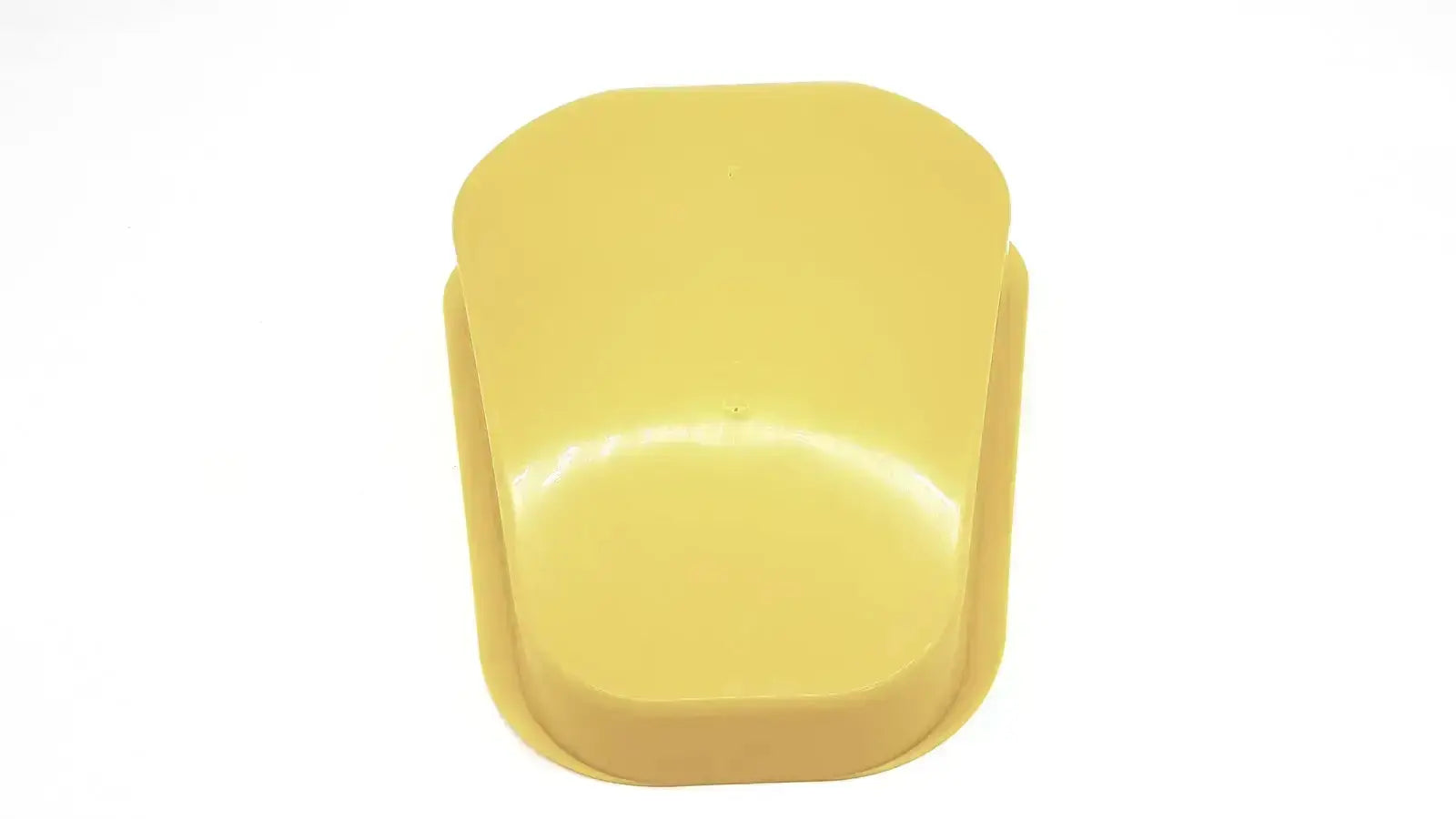 Medegen 50/CS Medegen Fracture Bedpan 12" Plastic Gold 1.1 Quart 1040ml H100-05 Bedpan, second-hand product photo 6