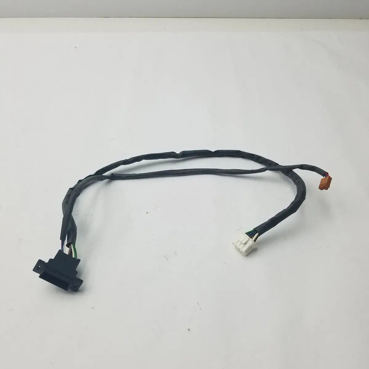 Generic 6 Pin Female Cable to 2 Wire Different Connector VGA to Video Adapter Cables, second-hand product photo 1