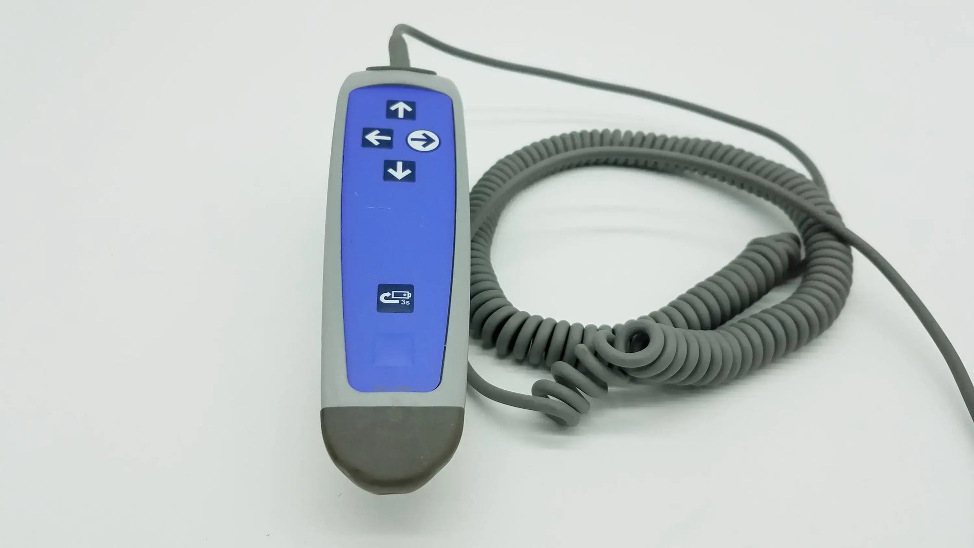 Reuse Medical Equipment 700-13845 4-Button Ceiling Lift Handset Remote 4-Button Ceiling Lift Handset Remote, second-hand product photo 5