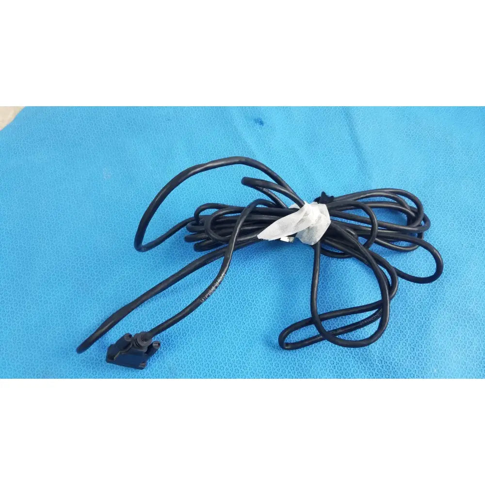 Reuse Medical 72-100696-01 Rev A0 DB9 Male to RJ45 Console Cable Medical Cables & Cords, second-hand product photo 1