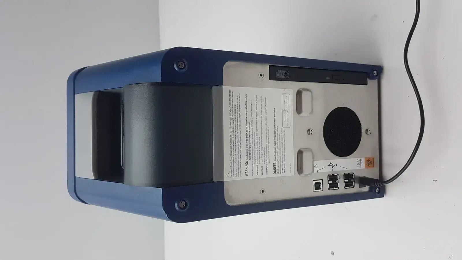 Abaxis Piccolo Xpress Chemistry Analyzer 1100-1000 Chemistry Analyzer, second-hand product photo 9
