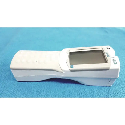 Abbott i-STAT 1 300-G Handheld Blood Analyzer (Need Battery) Handheld Blood Analyzer, second-hand product photo 3