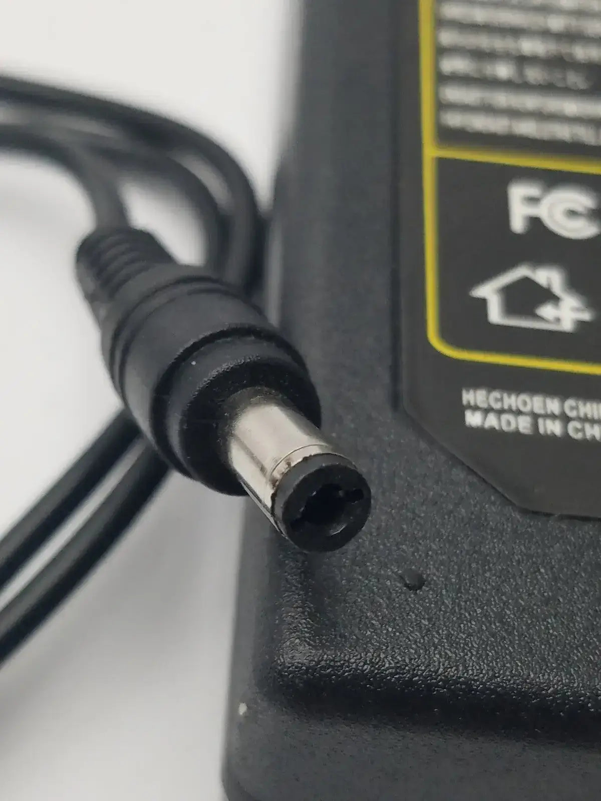 Generic AC/DC Adapter Model:YU0510 (100-240V-50/60Hz 1.6A) AC/DC Power Adapter, second-hand product photo 8
