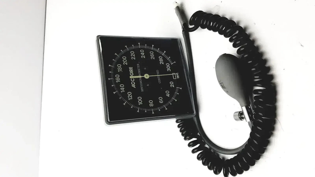 Accucare Sphygmomanometer Blood Pressure Monitor and Adult Cuff Blood Pressure Monitor, second-hand product photo 9