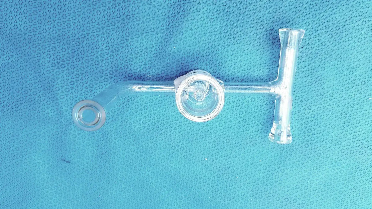 Reuse Medical ACE Glass Straight Bore Stopcock – Borosilicate Lab Lab Flasks, second-hand product photo 1
