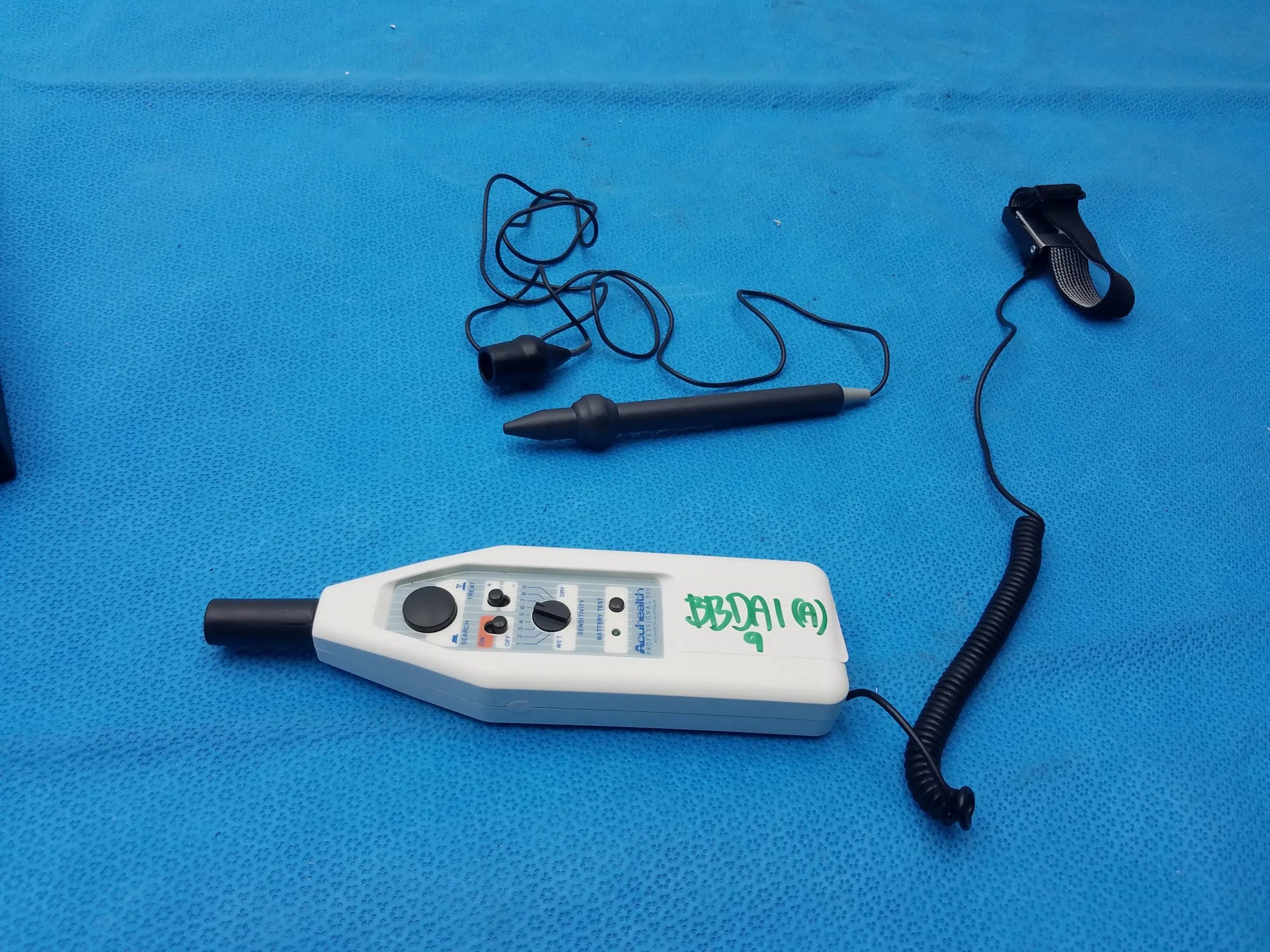 Acuhealth Pro 900 Nerve Stimulator Acupuncture Kit With Case Nerve Stimulator Acupuncture Kit, second-hand product photo 14