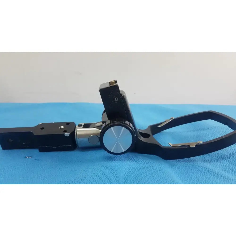 Reuse Medical Adjustable Flash Gun Bracket Flash Brackets, second-hand product photo 3