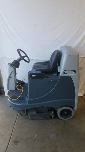 Advance Ride On Carpet Cleaner Extractor Wet Dry Vacuum