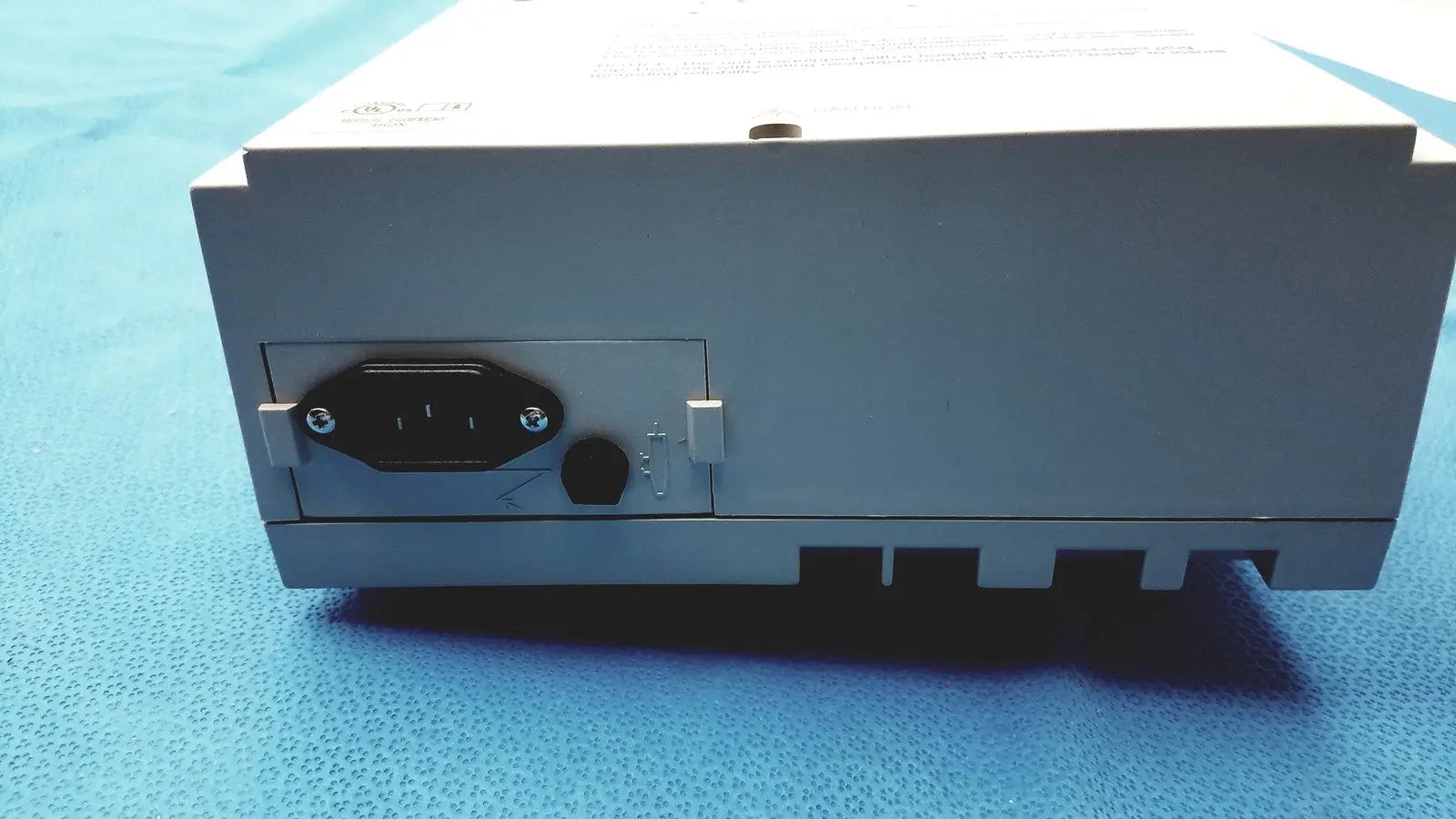 CONMED Advanced Instruments Osmometer – Preowned, Untested for Calibration Osmometer, as-is (for parts) product photo 2